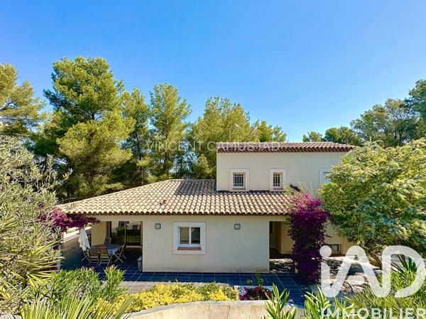 Maison à vendre 5 pièces 188 m² Saint-Cyr-sur-Mer