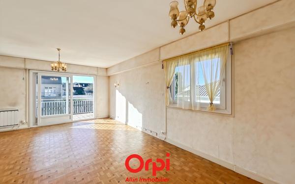 Maison à vendre    3 pièces •  Domérat