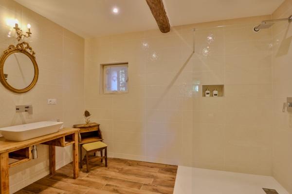 Vente Maison de luxe Saint-Didier 14 Pièces 490 m²