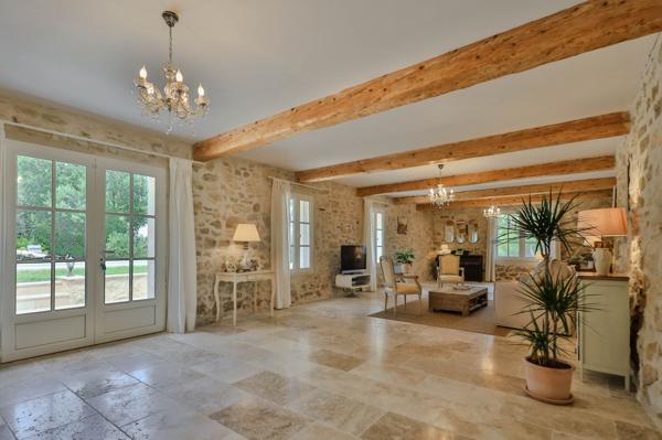 Vente Maison de luxe Saint-Didier 14 Pièces 490 m²