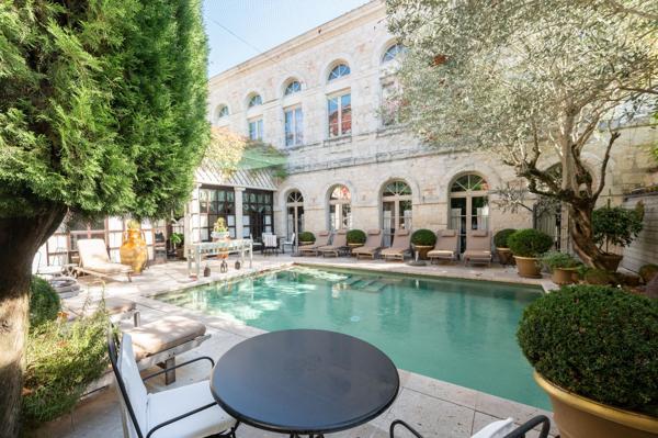 Vente Maison de maître Agen 20 Pièces 1567 m²