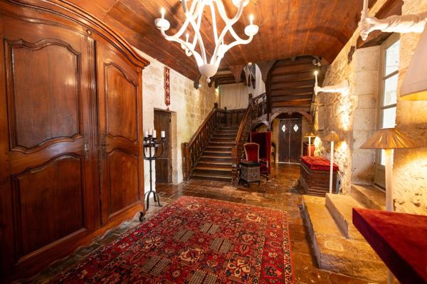 Vente Maison de maître Agen 20 Pièces 1567 m²
