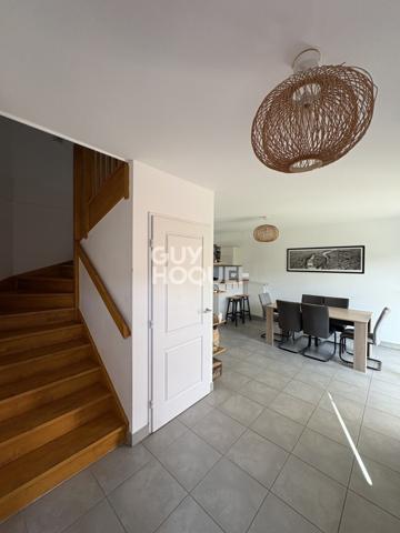 MAISON À VENDRE DE 4 PIÈCES DE 77,00 M²