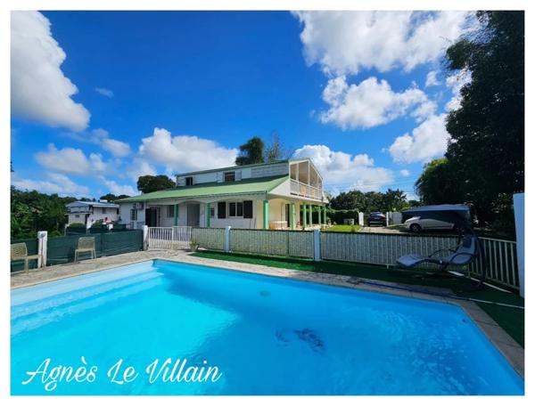 Villa 3 Logements avec Piscine