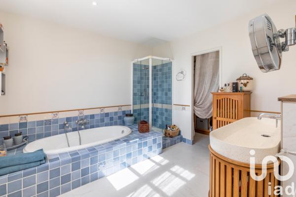 Maison à vendre 8 pièces 240 m² Montpellier