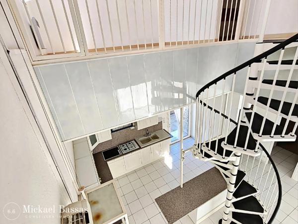 Maison
         5 pièces
        - 141 m² Exclusivité 270 000 € *