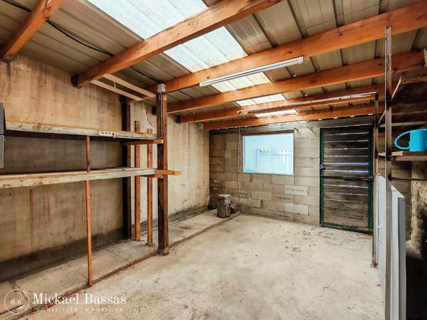 Maison
         5 pièces
        - 141 m² Exclusivité 270 000 € *