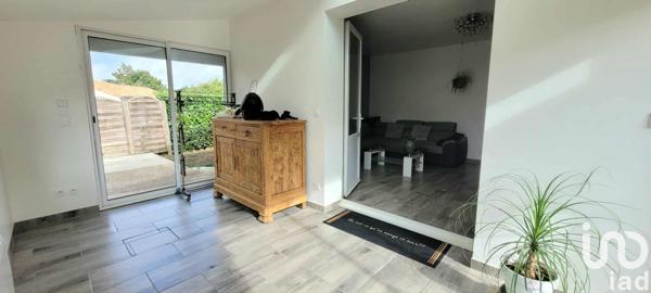 Maison à vendre 4 pièces 92 m² Nieuil-l'Espoir