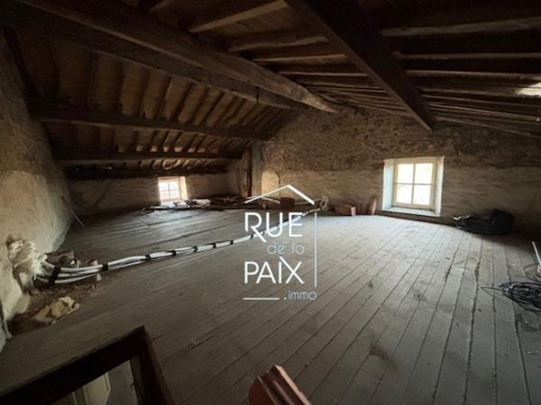 79240 L ABSIE Maison de ville - L'Absie - 189 m²