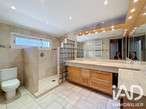 Maison à vendre 8 pièces 226 m² Lasbordes