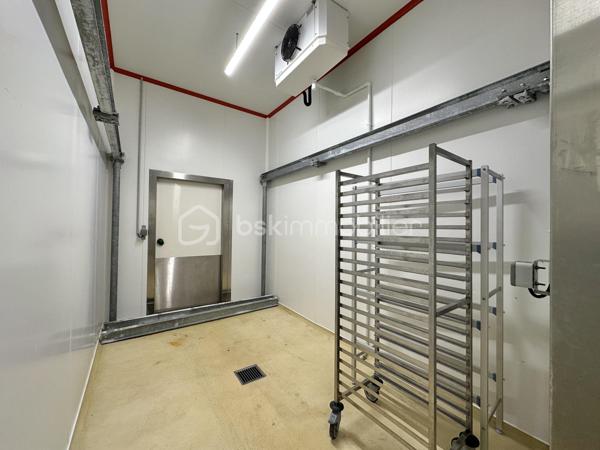 Local commercial de 270 m²