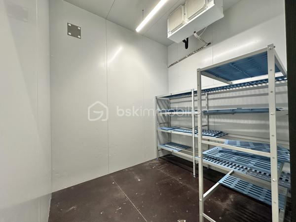 Local commercial de 270 m²