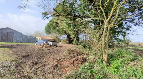 terrain constructible 567 M²