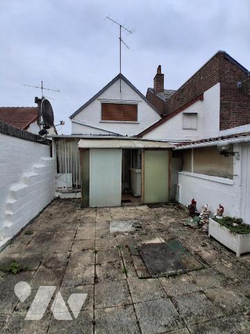 Commune de GUISE : maison 2 ch et jardin