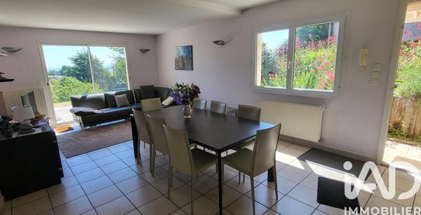 Maison à vendre 6 pièces 130 m² Saint-Genis-Laval