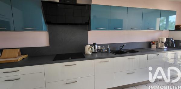 Maison à vendre 6 pièces 130 m² Saint-Genis-Laval