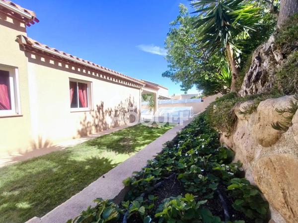 Maison plain pied 4 faces 144 m2 SH avec 5 chambres Villeneuve de la Raho