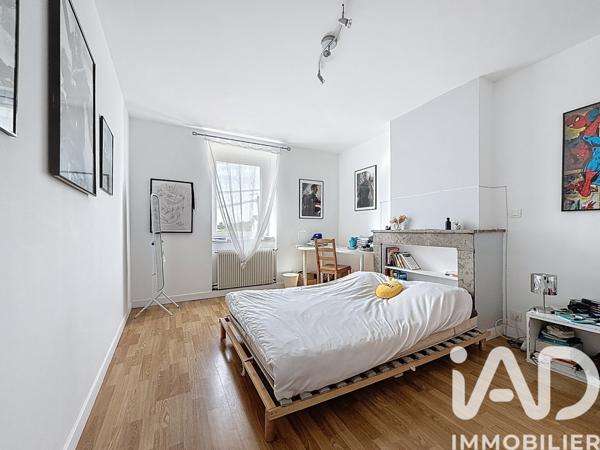 Maison à vendre 6 pièces 270 m² Reyrieux