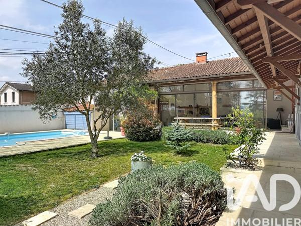 Maison à vendre 6 pièces 270 m² Reyrieux