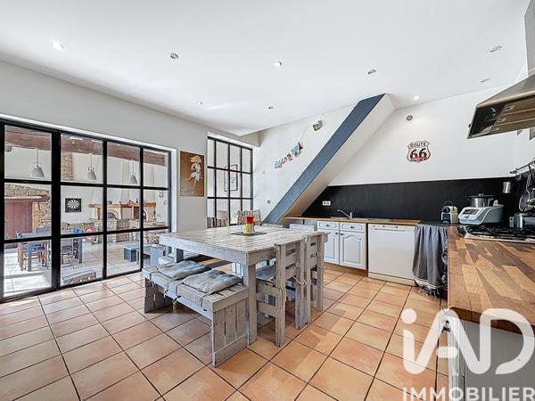 Maison à vendre 6 pièces 270 m² Reyrieux