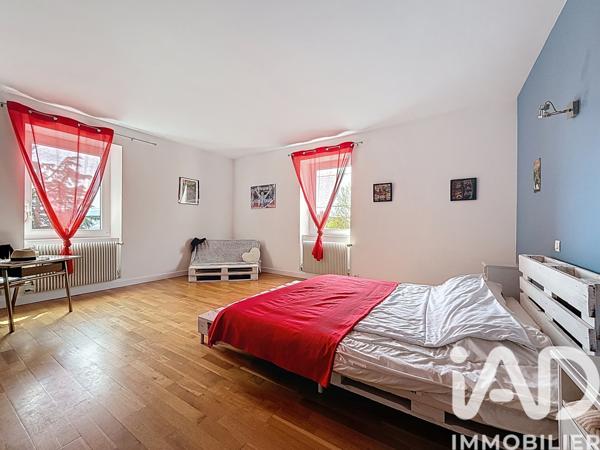 Maison à vendre 6 pièces 270 m² Reyrieux