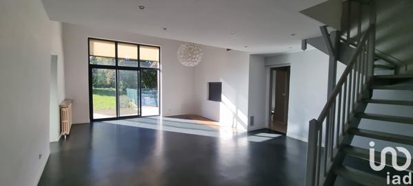 Maison à vendre 6 pièces 160 m² Charnay-lès-Mâcon