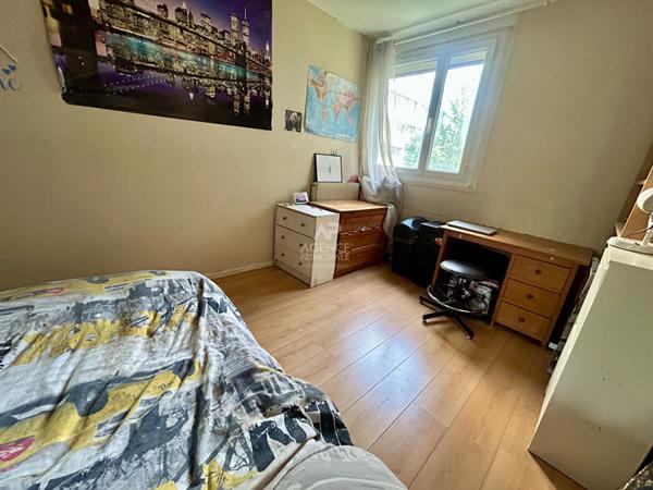 Appartement Poissy 5 pièce(s) 81 m2 €274 900 ** - Référence 9203