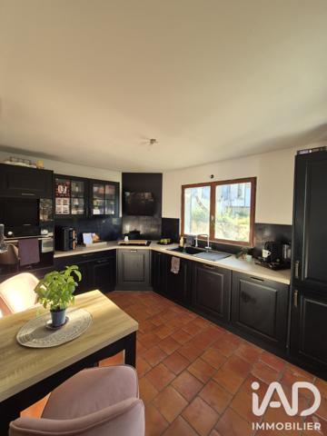 Maison à vendre 5 pièces 131 m² Saint-Cyr-sur-Morin