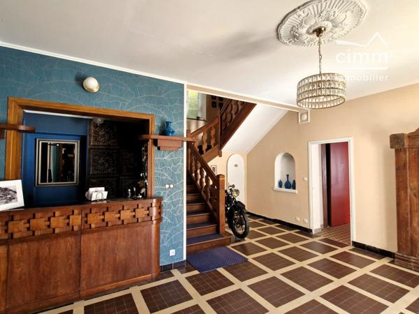 À vendre : Ancien Hôtel des Grands Goulets - bâtiment historique au cœur du Vercors.