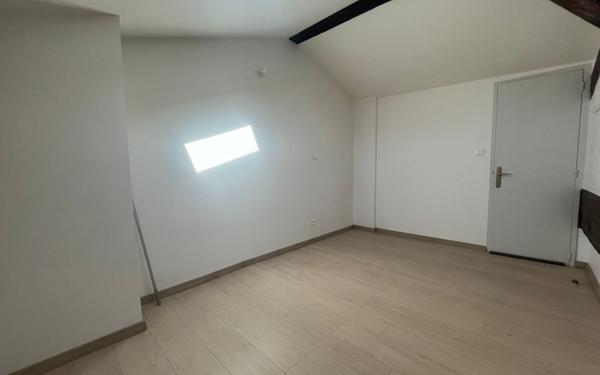 Appartement à louer    3 pièces •  Mâcon