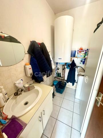 EXCLUSIVITÉ - Maison à vendre 6 pièces avec dépendances et hangars à PLOUNEVEZEL (29)