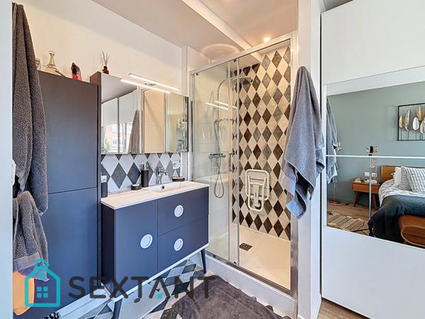 Appartement de 115 m2 avec terrasse plein sud entre centre ville et la plage