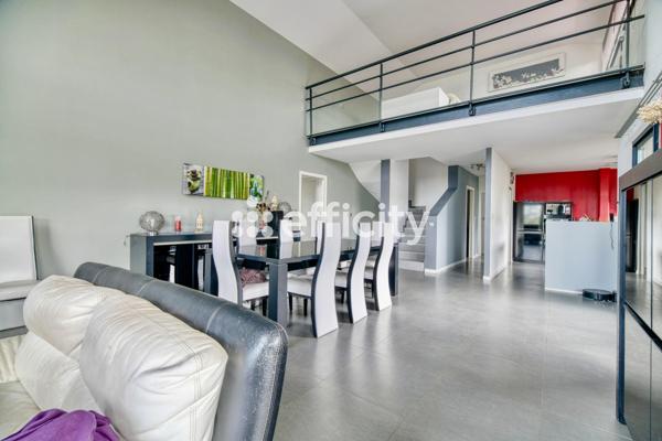 Maison 5 pièces - 246 m² Exclusivité efficity