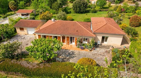 🏡 Maison 6 pièces - 3 chambres - Proche Sarlat