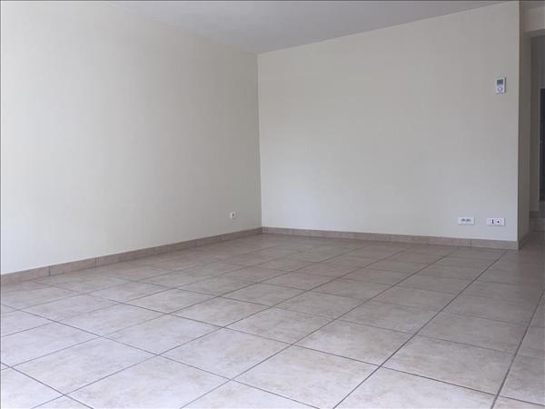Maison à louer 688 € CC MEYSSAC 4 p 147 m² DPE C