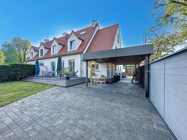DEMEURE DE FAMILLE À LA DUQUENIÈRE
