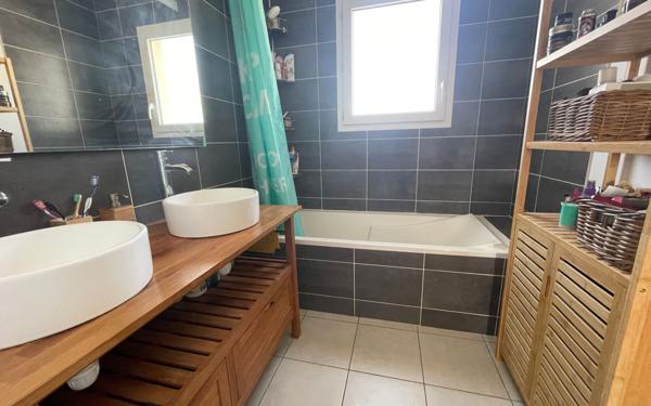 Maison à vendre    4 pièces • 86,82 m2 Les Roches-de-Condrieu