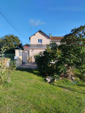 Maison avec 4 chambres + 190m² de dépendances