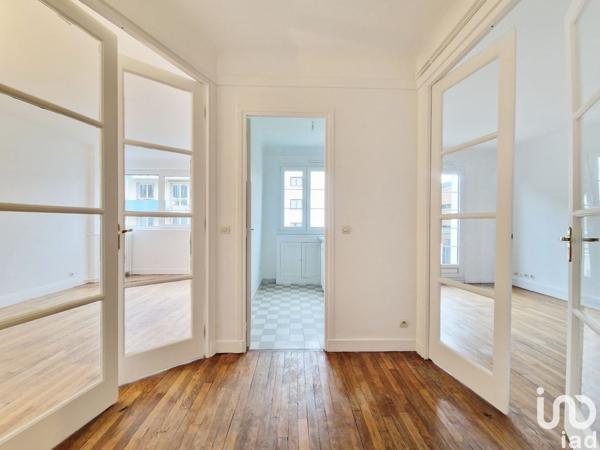 Appartement 3 pièces de 57 m² à Paris (75020)