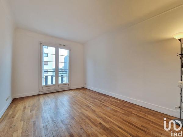 Appartement 3 pièces de 57 m² à Paris (75020)