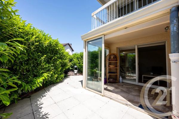 Appartement F2 à vendre  2 pièces - 47,55 m 2   BRUNOY  - 91