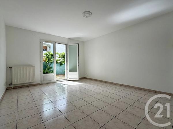Appartement F2 à vendre  2 pièces - 47,55 m 2   BRUNOY  - 91