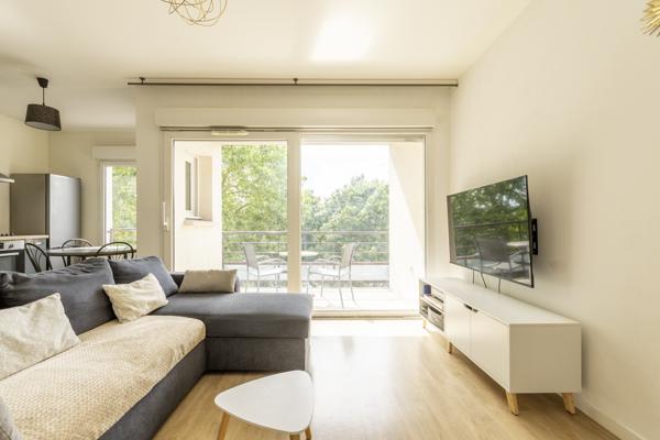 Appartement
         3 pièces
        - 63 m² Exclusivité 179 000 € *
