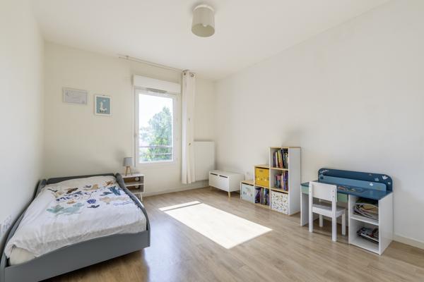 Appartement
         3 pièces
        - 63 m² Exclusivité 179 000 € *