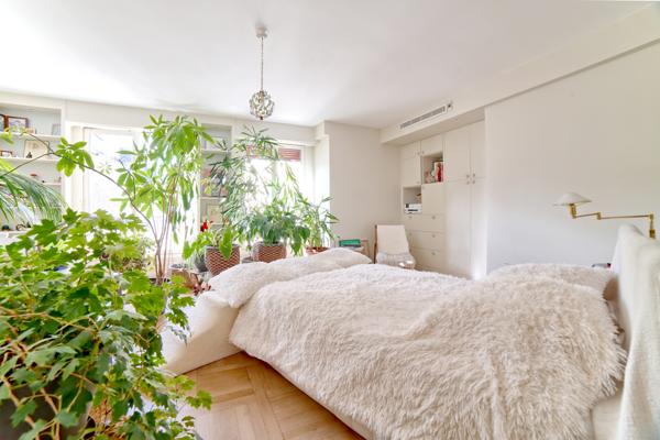 Paris (75008) Vente d'un viager d'exception à PARIS 8ème Charles de Gaulle Étoile !