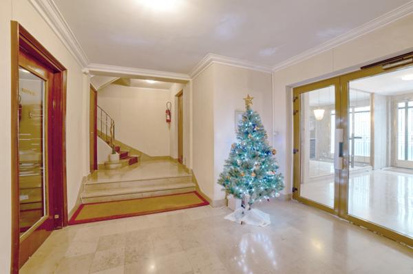 Paris (75008) Vente d'un viager d'exception à PARIS 8ème Charles de Gaulle Étoile !