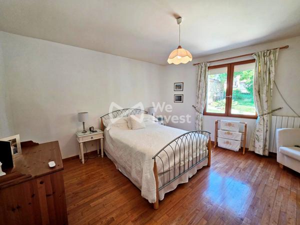 Magnifique maison en pierre rénovée avec jardin et garage