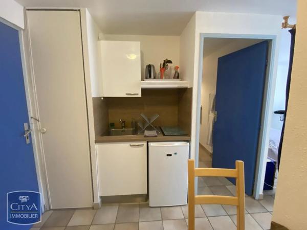 Appartement à louer 1 pièce 31.91m² Nîmes (30000)