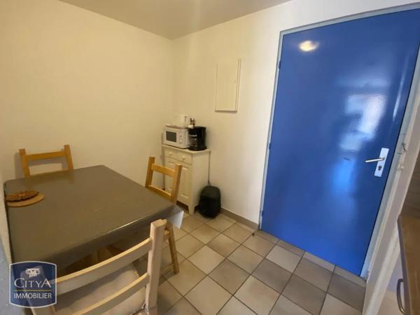 Appartement à louer 1 pièce 31.91m² Nîmes (30000)