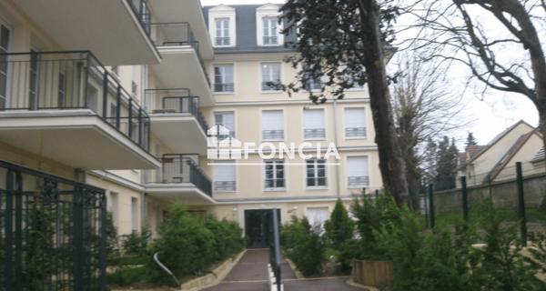Location Appartement 3 pièces 59.4 m² - Saint-cyr-l'école 78210